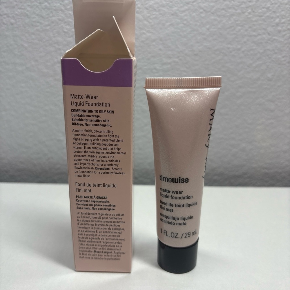 Mary Kay Timewise Matte-Wear Liquid Foundation 1fl Oz Beige 2 - Picture 4 of 6